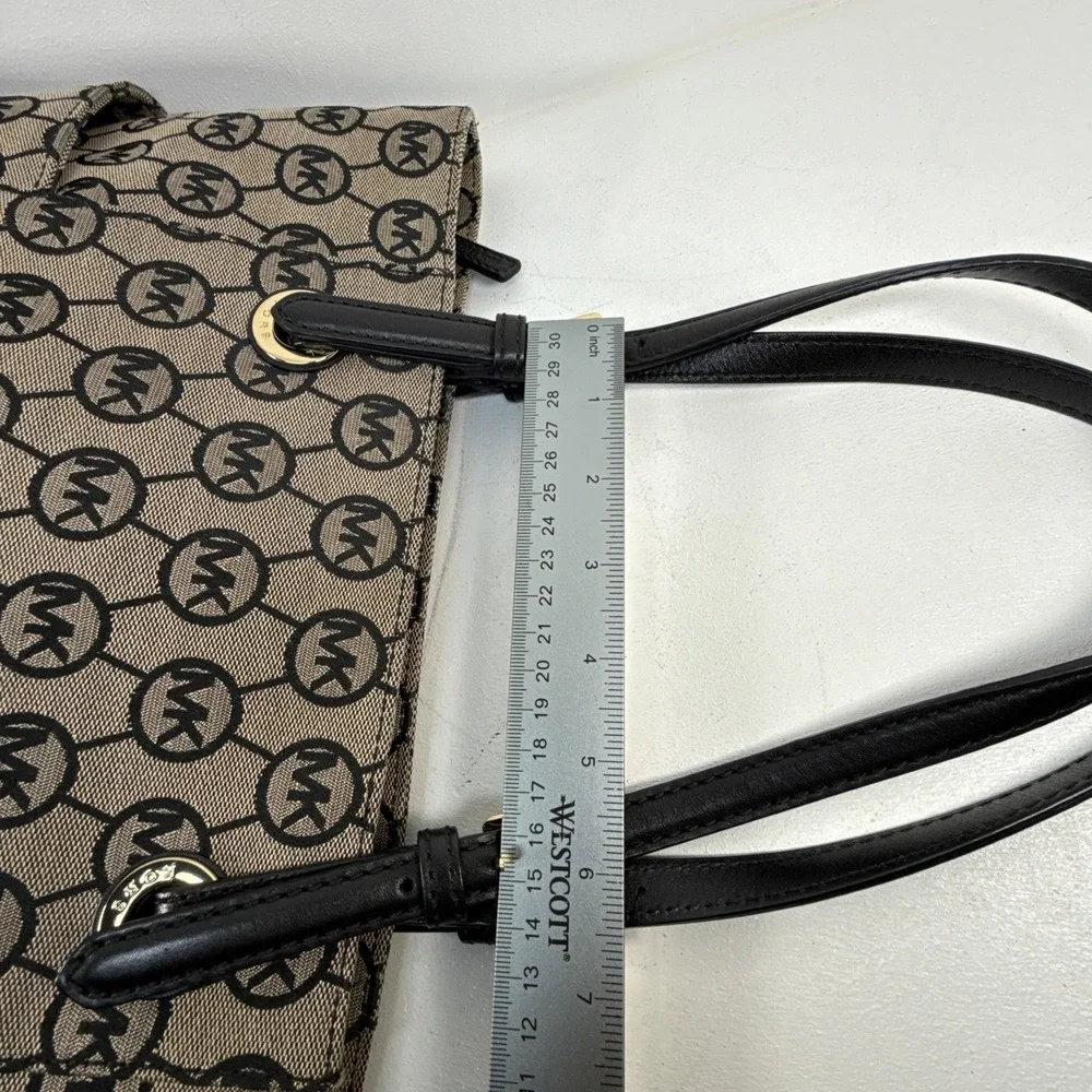 Michael Kors Jet Set Beige & Black Monogram Tote Bag - Picture 13 of 16